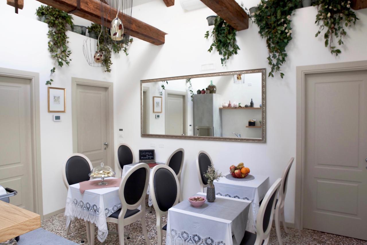 Al Pozzo Di Luce Couette-café 2*